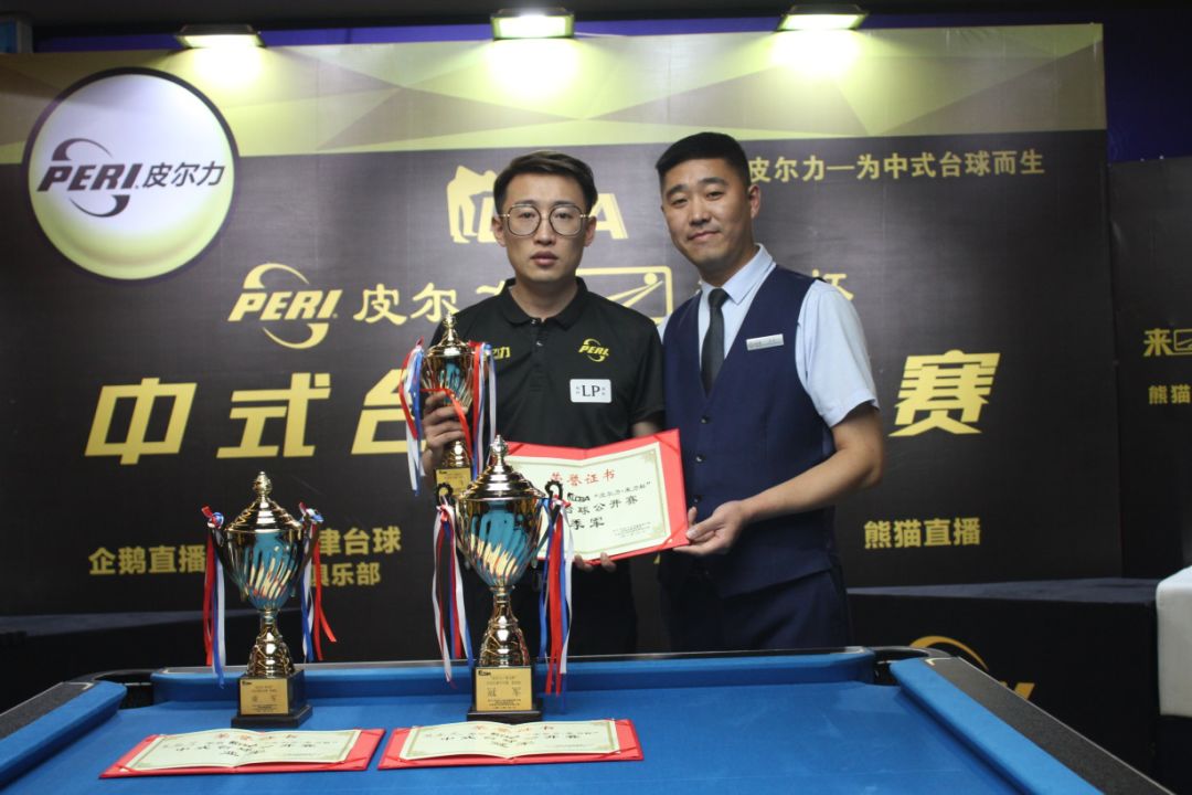 解了足球所 解了足球所