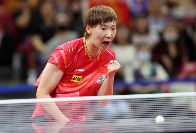 中场球员巴 中场球员巴