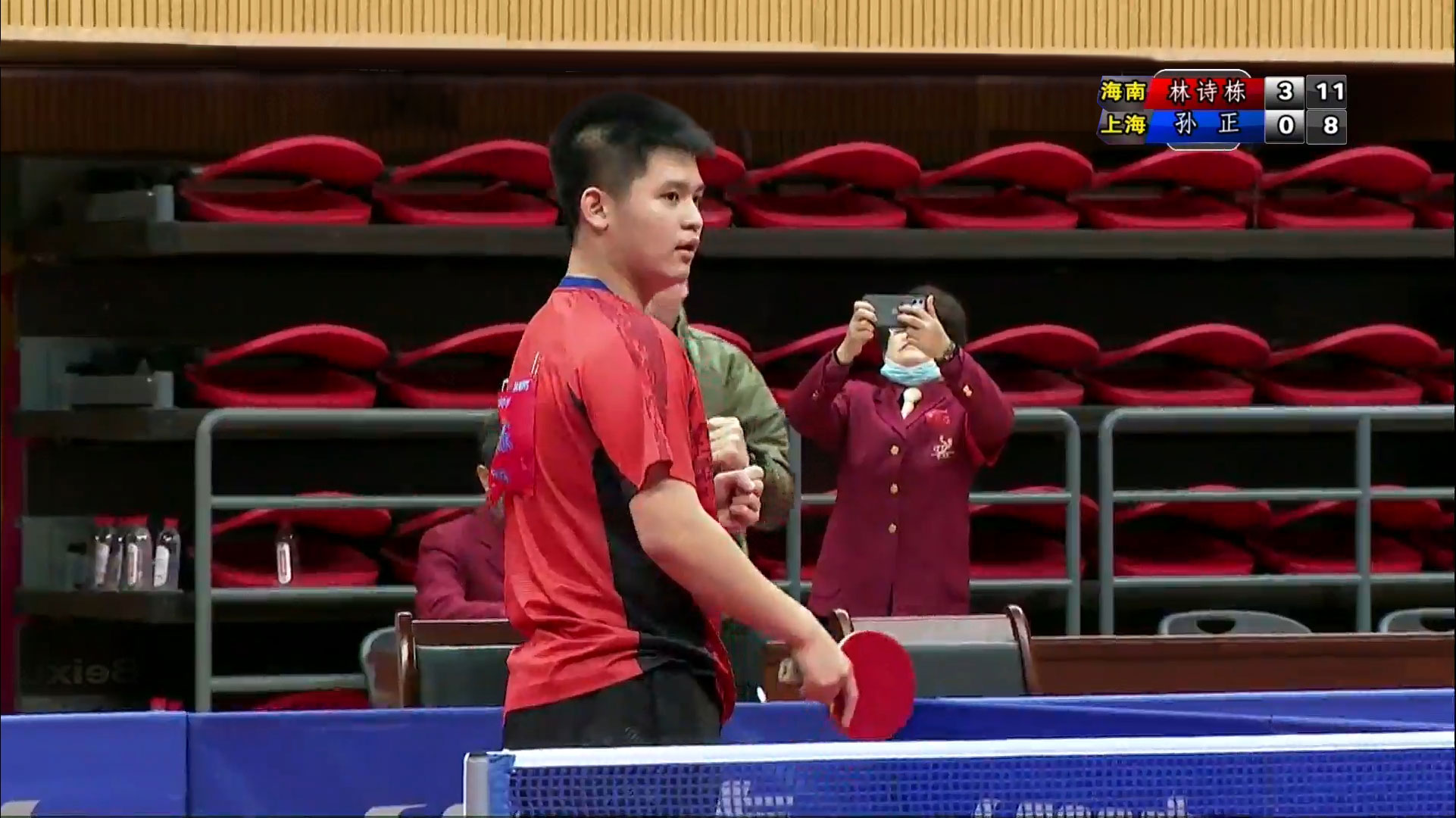 边后卫的助 边后卫的助